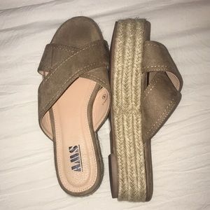 AMS tan sandals flat form size 8